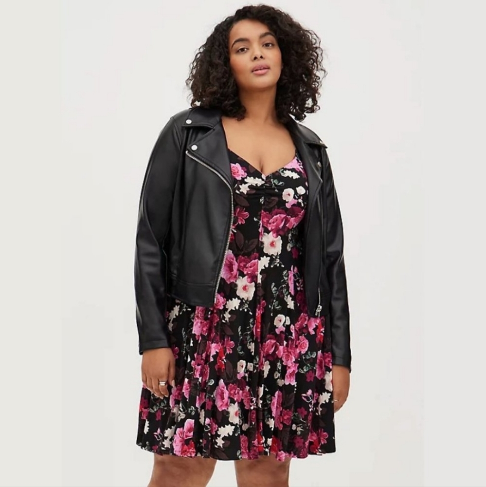Torrid Sweetheart Skater Dress in SuperSoft Floral Black